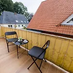 Seenah Apartments, Komfort Mit Einkaufsmoeglichkeiten & Parkplatz アパート *
