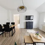 Seenah Apartments, Komfort Mit Einkaufsmoeglichkeiten & Parkplatz アパート バート・ツヴィッシェンアーン