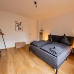 Seenah Apartments, Komfort Mit Einkaufsmoeglichkeiten & Parkplatz * バート・ツヴィッシェンアーン