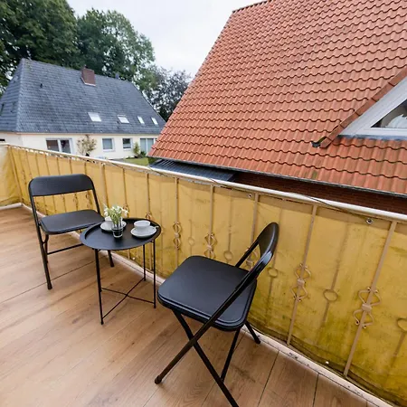 Seenah Apartments, Komfort Mit Einkaufsmöglichkeiten&parkplatz Apartment *