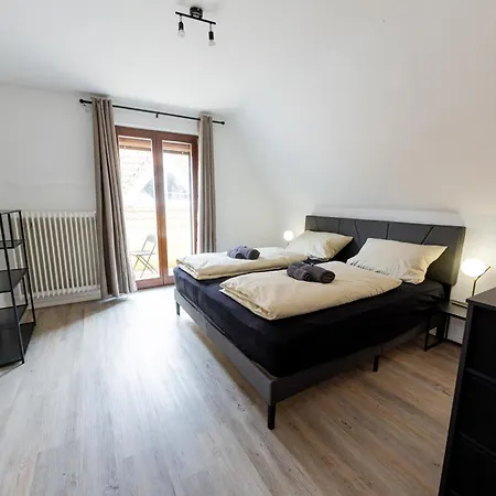 Apartment Seenah Apartments, Komfort Mit Einkaufsmöglichkeiten&parkplatz *