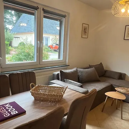 Seenah Apartments, Komfort Mit Einkaufsmöglichkeiten&parkplatz Apartment *