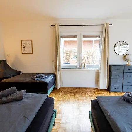 Seenah Apartments, Komfort Mit Einkaufsmöglichkeiten&parkplatz