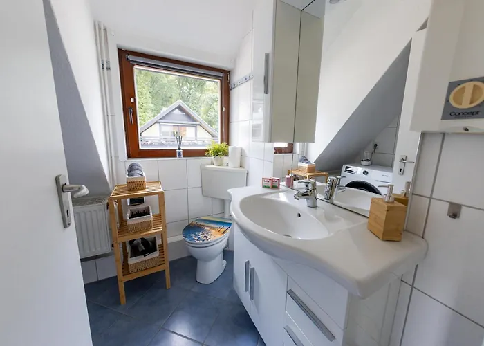 Seenah Apartments, Komfort Mit Einkaufsmoeglichkeiten & Parkplatz Lägenhet Bad Zwischenahn