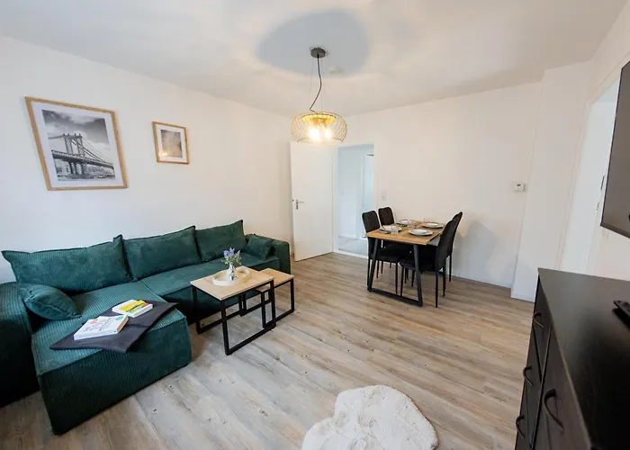 Seenah Apartments, Komfort Mit Einkaufsmoeglichkeiten & Parkplatz Lägenhet