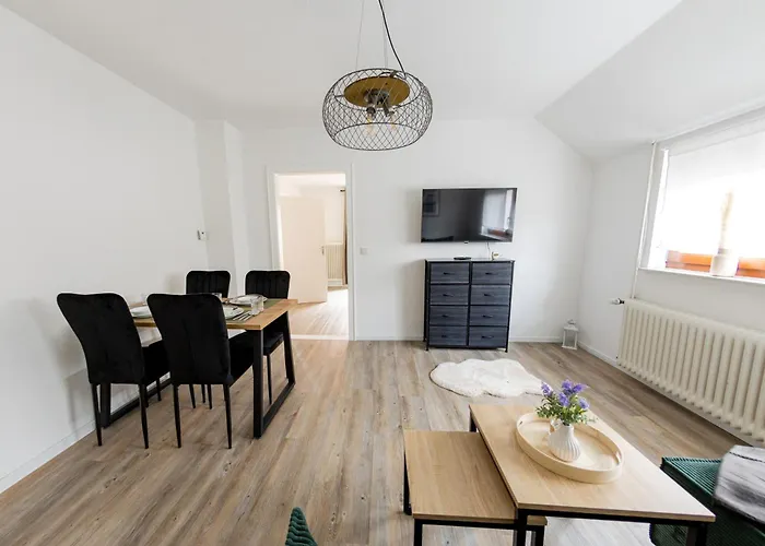 Seenah Apartments, Komfort Mit Einkaufsmoeglichkeiten & Parkplatz Lägenhet Bad Zwischenahn