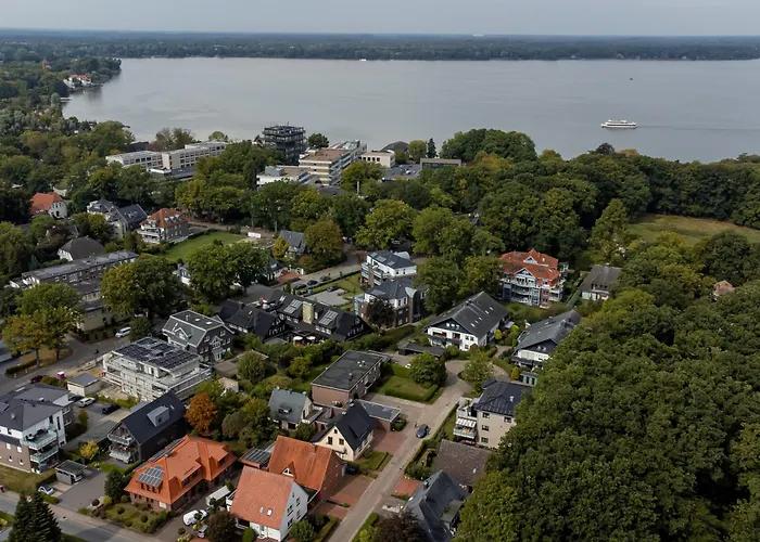 Seenah Apartments, Komfort Mit Einkaufsmoeglichkeiten & Parkplatz
