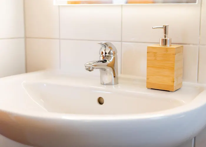 Seenah Apartments, Komfort Mit Einkaufsmoeglichkeiten & Parkplatz Lägenhet *